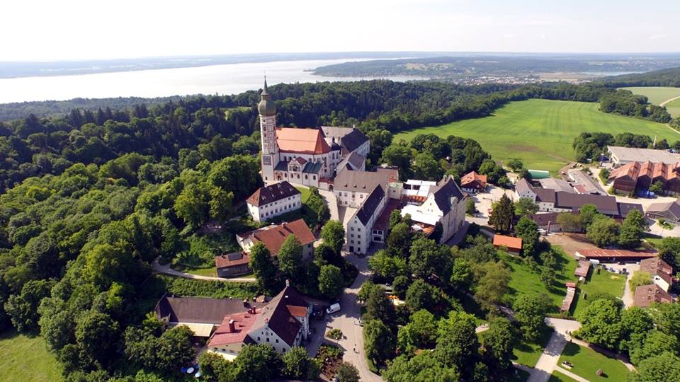 Name:  Kloster Andrechs11406952_10153334956172383_5282984285131791715_n.jpg
Views: 18359
Size:  101.7 KB