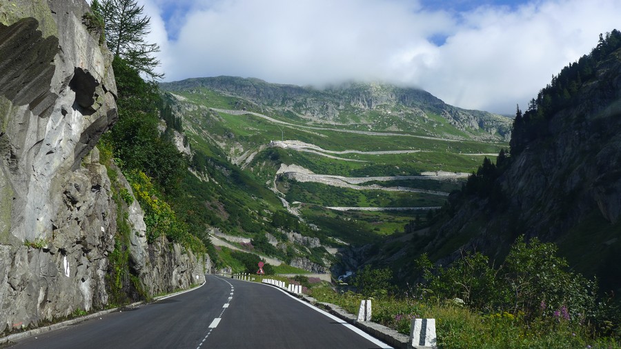 Name:  Furka Pass  P1080474.jpg
Views: 12896
Size:  181.5 KB